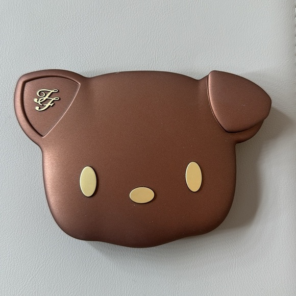 Too Faced Sun Puppy Bronzer - LIMITED EDITION - Picture 3 of 4